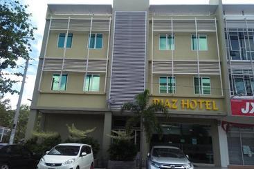 هتل Oyo 89839 Riaz