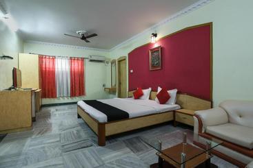 Otel Capital O 65036  Siddhi Vinayak