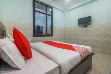 Hotell Oyo 65890 Shri Lakshmi Narayan Sewa Sadan