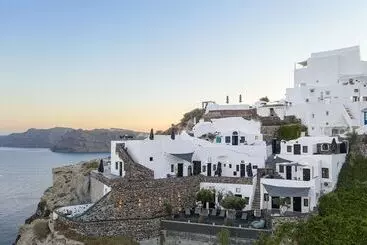 Pearl Of Caldera Oia Boutique Hotel By Pearl Hotel Collection