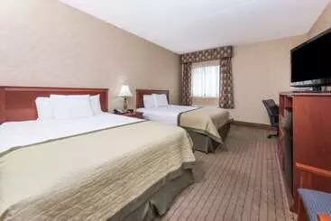 هتل Baymont By Wyndham Indianapolis South