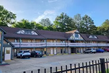 فندق Stratford Inn Tyler
