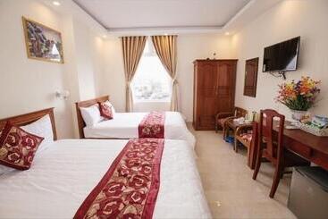 Hotel Linh Lan