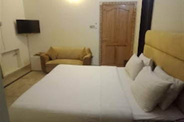 پانسیون Royal Garden