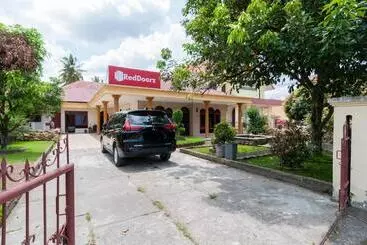 Hotel Reddoorz At Samuel Homestay Pematangsiantar