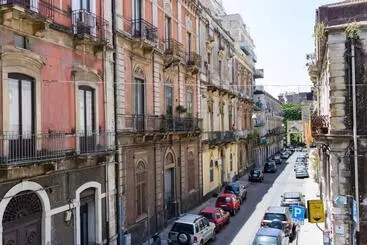 تختخواب و صبحانه Fantastic Dream