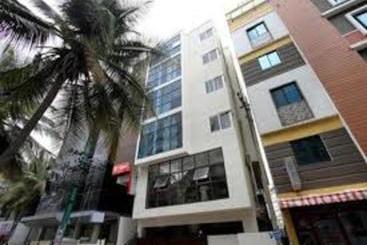 Hotel I Cloud Stay Inn