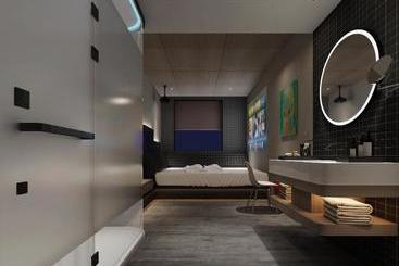 Hotel Wuhan Fenk Attitude