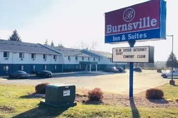 酒店 Burnsville Inn & Suites
