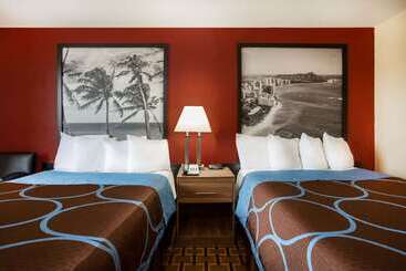 Szálloda Super 8 By Wyndham Chester/richmond Area