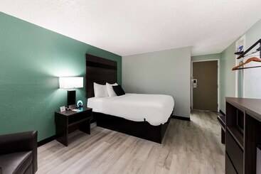 فندق على الطريق Baymont By Wyndham Liberty Mo