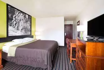 모텔 Super 8 By Wyndham South Boston Va