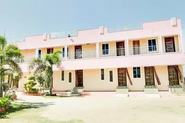Hotel Oyo 68320 Bgr Residency