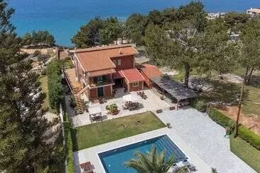 ツーリストアパートメント Anthoula S House