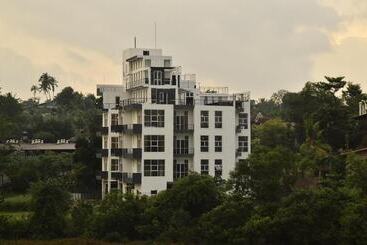 游客公寓 Sky 14 Hotel Apartments