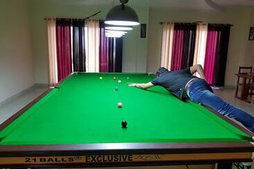 בית מלון כפרי 7heaven Bhimtal