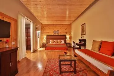 Hotel Latitude 29 By The Lake Resort