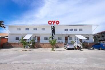 Otel Weng Bee Guest House By Oyo Rooms