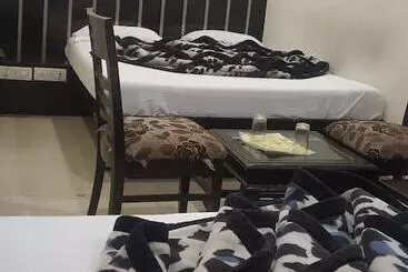 Hotel Adb Rooms Pk International