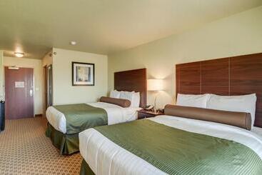 בית מלון כפרי Cobblestone Inn & Suites Ord