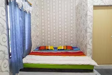 Hotelli Spot On 2926 Penginapan Sariah Basamo