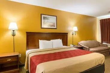 Hotelli Econo Lodge Fredericksburg Near I 95