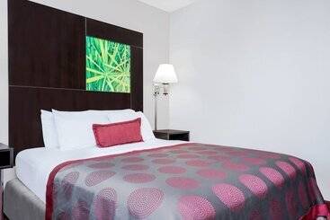 모텔 Ramada By Wyndham Minneapolis Golden Valley