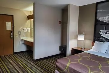 Мотель Super 8 By Wyndham Belgrade/bozeman Airport