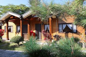 تختخواب و صبحانه Xitou Yun Zhuan Homestay