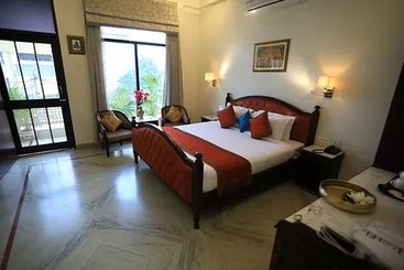 Harnawa Haveli   Hostel