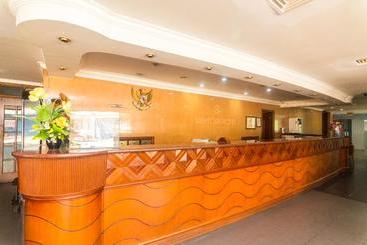 Holly Sentosa Hotel By Oyo Rooms