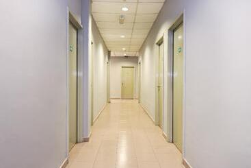 هتل 22 By Oyo Rooms