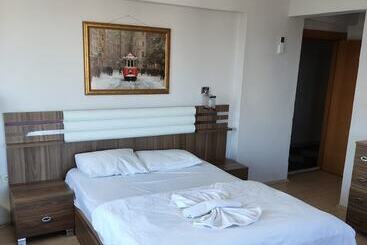 Hotel Eceabat Gezen