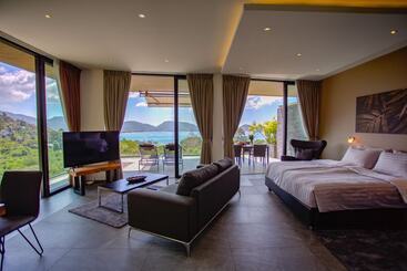 מלון דירות Ocean Rock Kalim