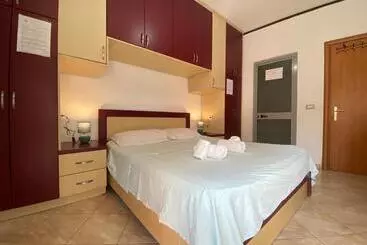 ベッドアンドブレックファースト Home Sweet Home Guest House