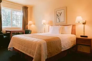 酒店 Riverfront Inn Roseburg