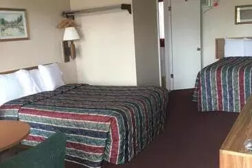 Отель The Monticello Inn