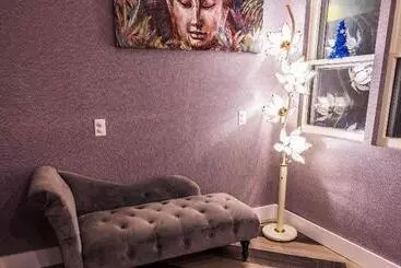 Motelli On Monroe, Bw Signature Collection