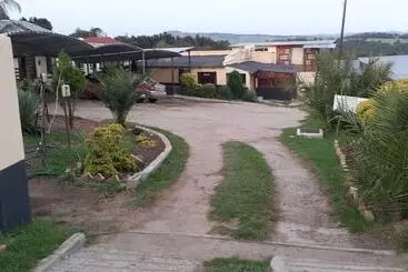 ホテル Run N' Fire Garden Court