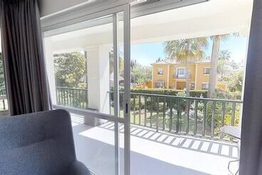 آپارتمانهای توریستها Modern Apartment Near Puerto Banus