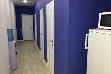 هتل Happy Traveler