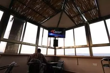 Buraha Zenoni Hotel And Resort