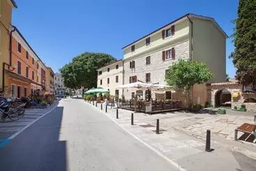 Panzió Al Porto Suites