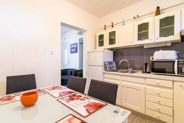 Turista apartmanok Apartments Beba   Peaceful Location