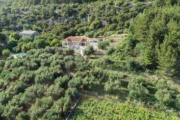 דירות לתיירים Villa Countryside