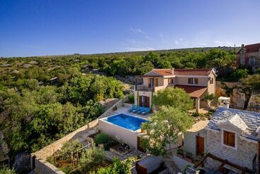 דירות לתיירים Villa Helena