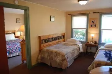 Отель Vineyard Inn