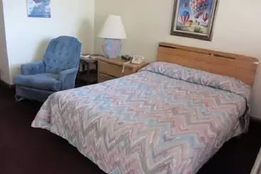 ホテル Warrick Plaza Inn