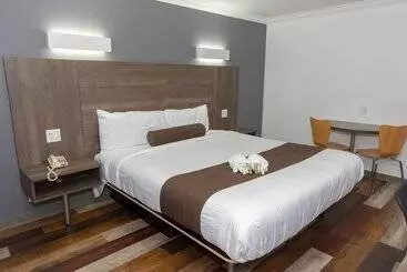 모텔 Value Inn Bellflower