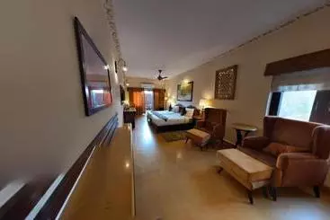 Hotel The Earth House Resort